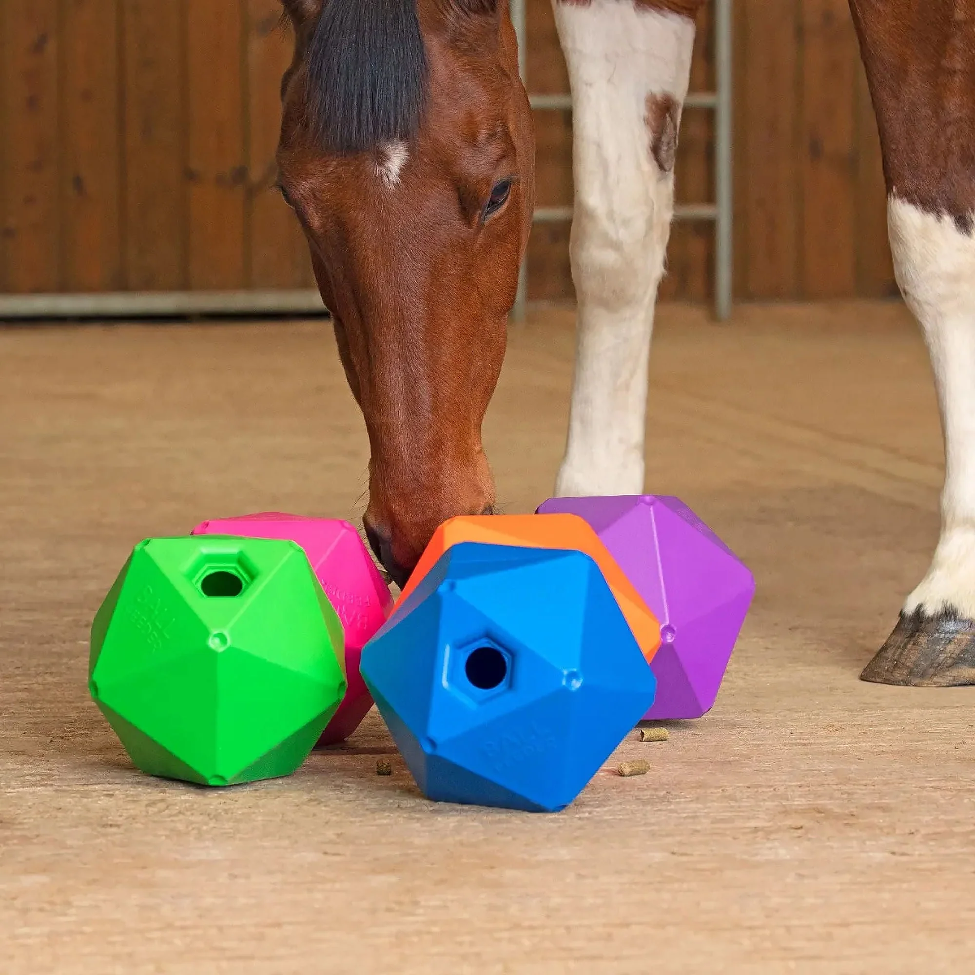 Shires Ball Feeder Horse Toy, 9" - Image 8