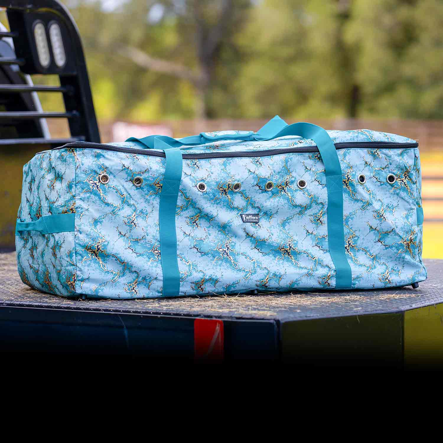 Jeffers Expression Full Hay Bale Tote Bag - Image 33