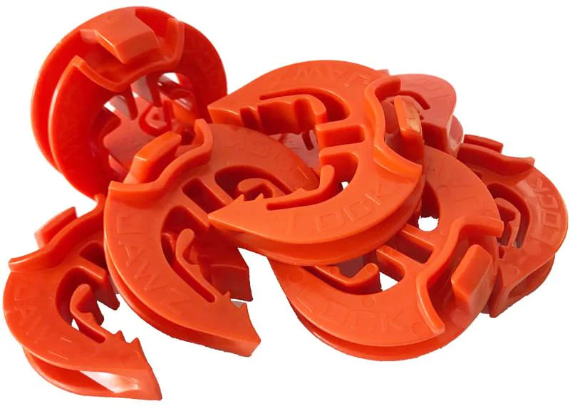 Lock Jawz 25 Pack T-Post Insulator - Image 5