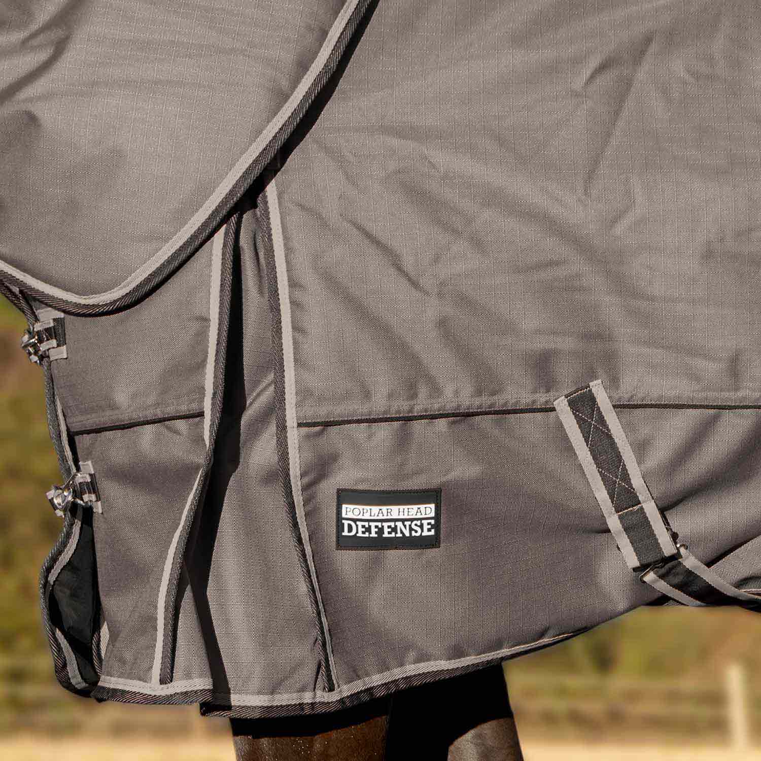 Jeffers Poplar Head "Defense" 1680 Denier Turnout Blanket with Detachable Neck, 360 Gram, Plymouth Brown - Image 6