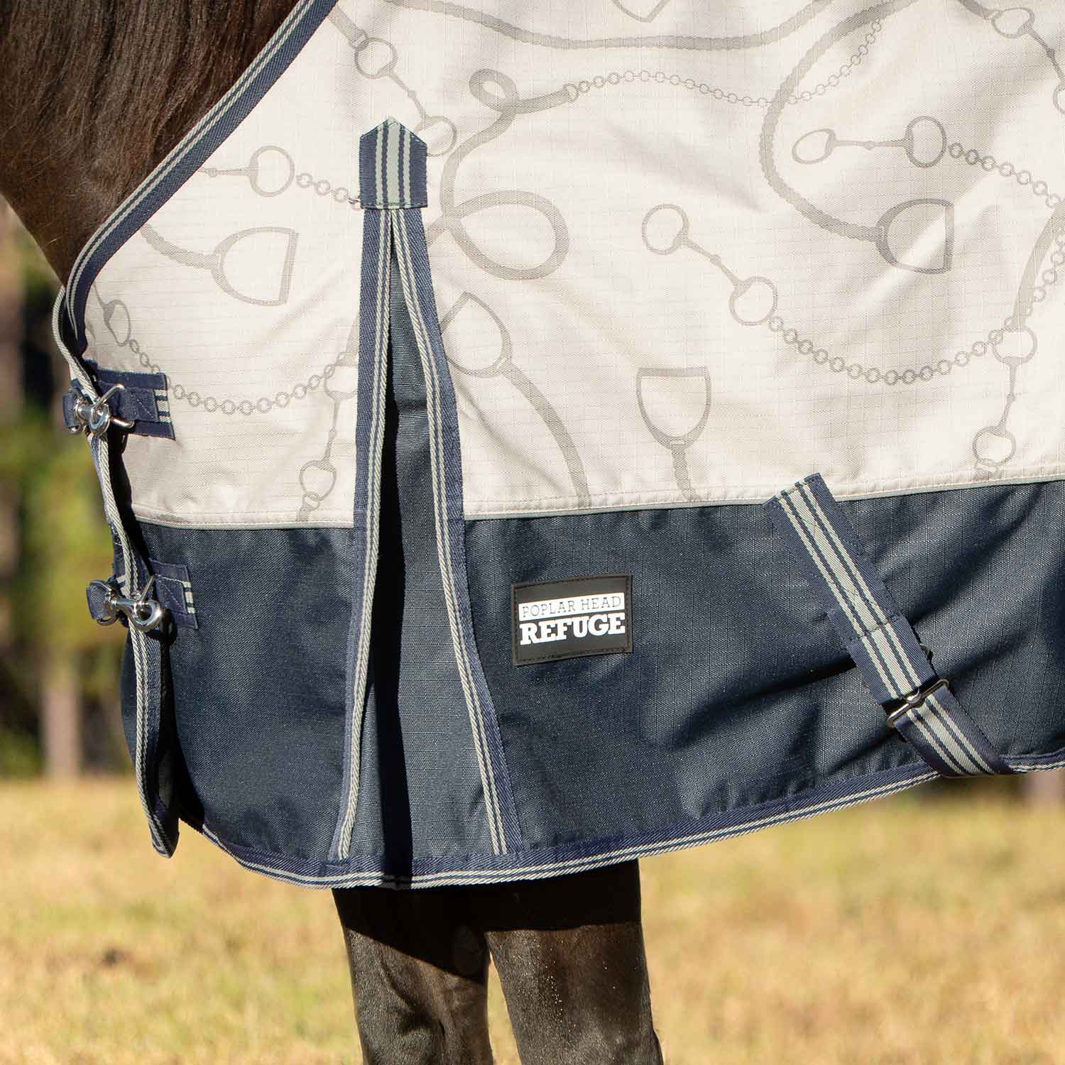 Jeffers Poplar Head Uniquely English 1200D Medium Weight Turnout Blanket, 240g - Waterproof & Breathable Horse Blanket - Image 3