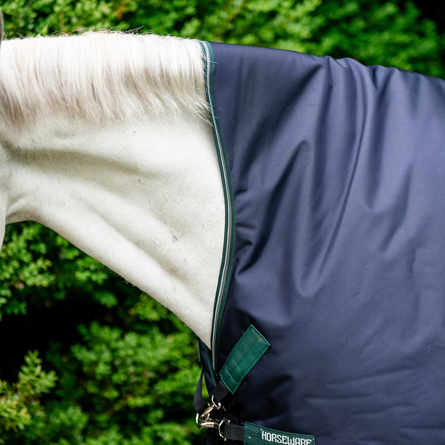 Rambo Wug 1680D High Neck Horse Turnout Blanket - 200g Medium Weight - Image 2
