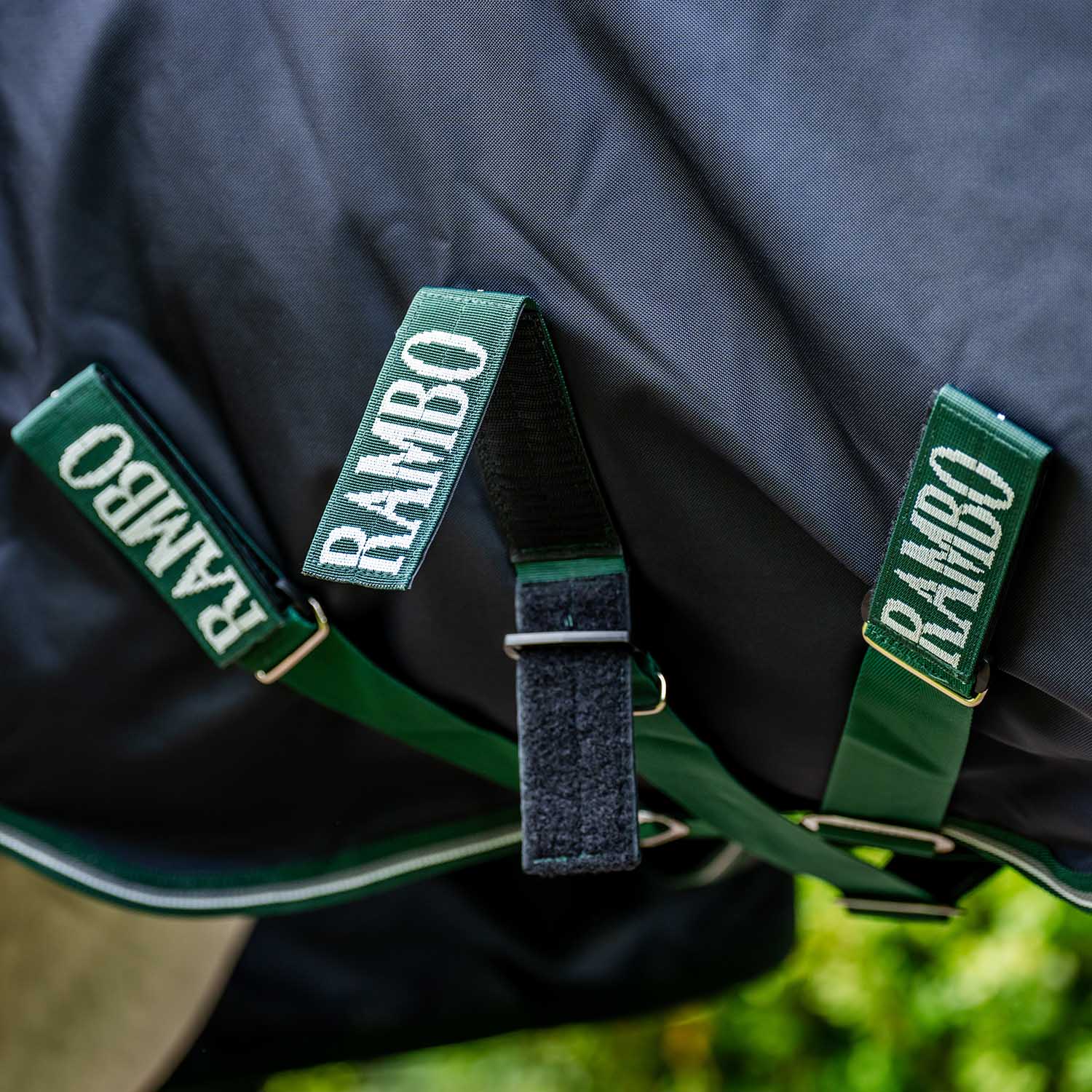 Rambo Wug 1680D High Neck Horse Turnout Blanket - 200g Medium Weight - Image 5