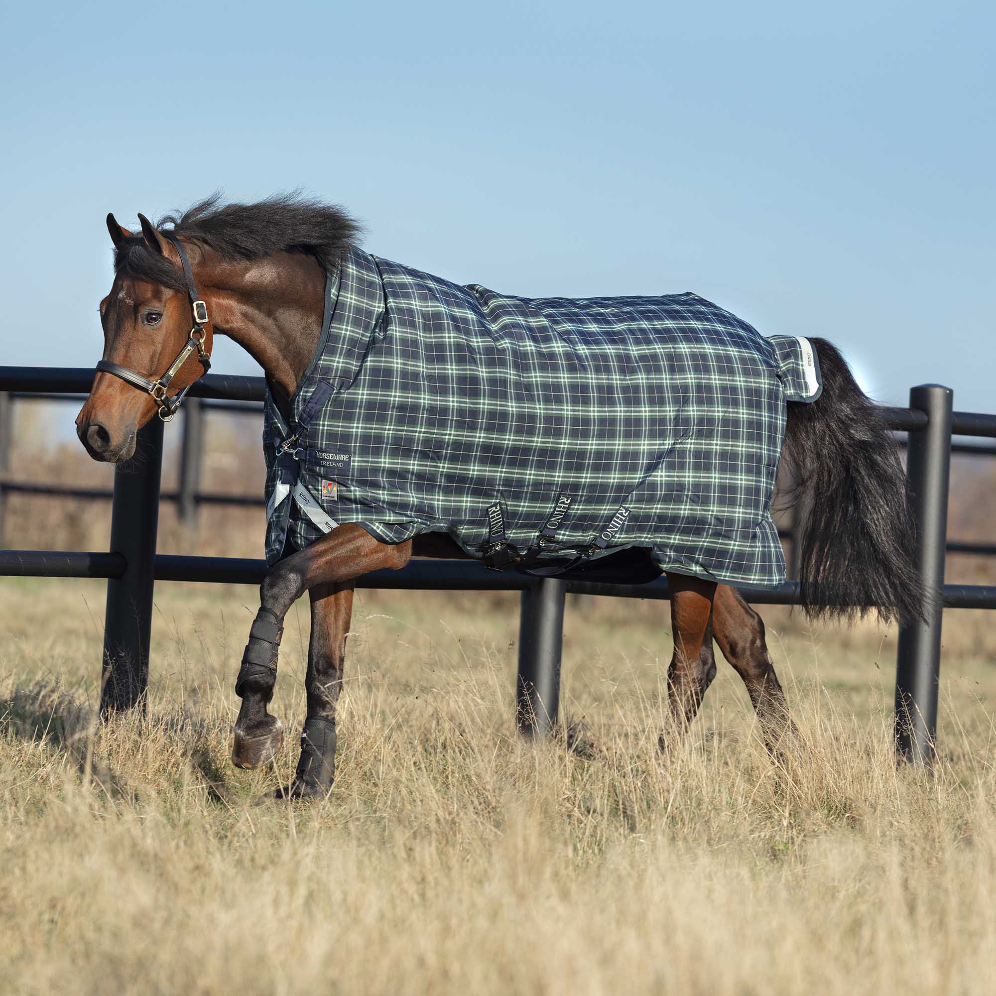 Rhino Wug Hunter Check Horse Blanket with Vari-Layer, Medium Weight, 1000D, 250 gram - Image 2