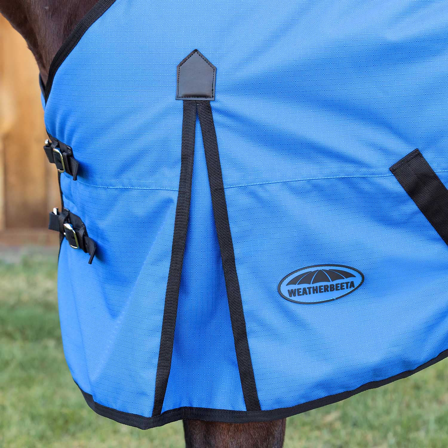 WeatherBeeta ComFiTec Original 1200D Waterproof Standard Neck Medium Weight Turnout Blanket for Horses, 220g - Image 4