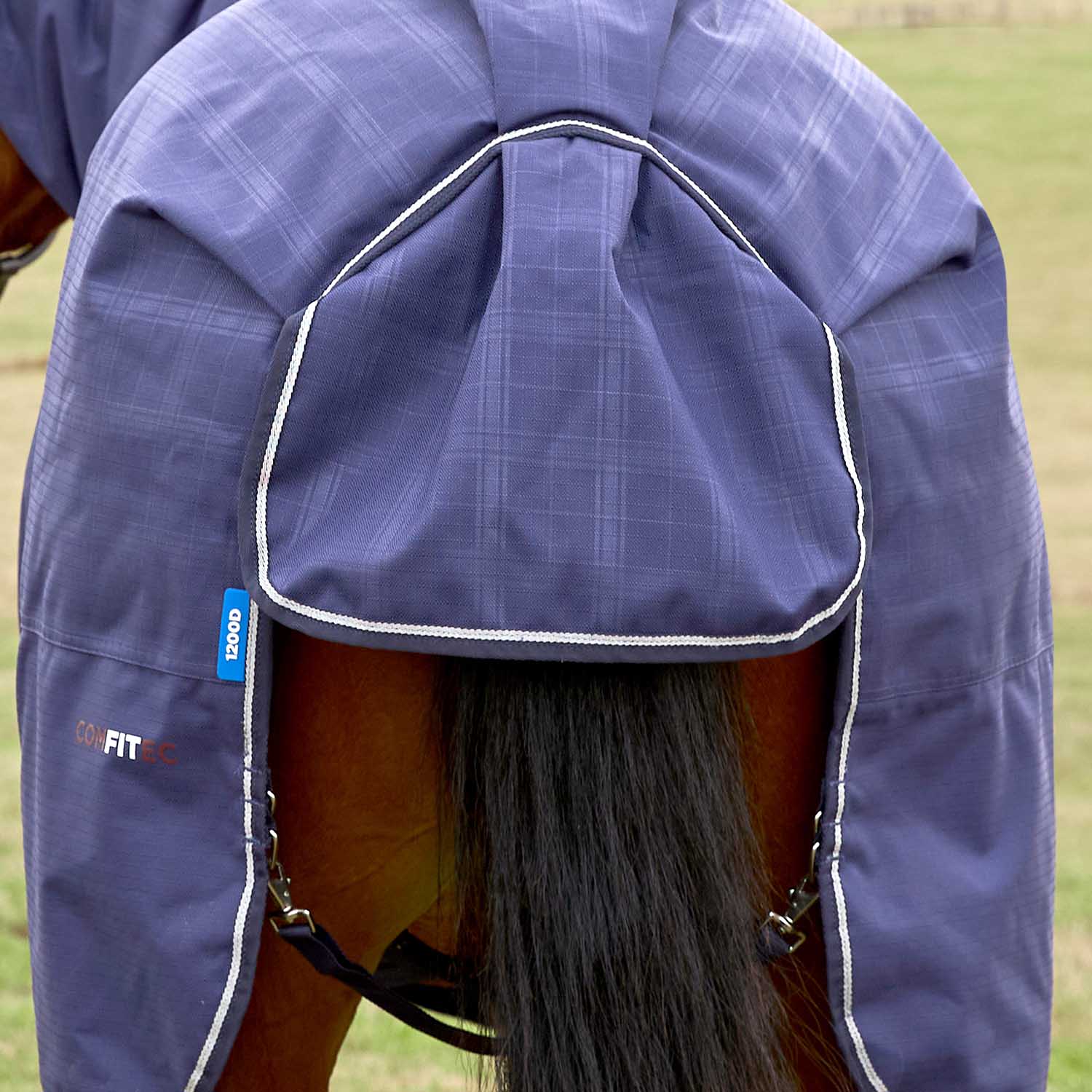 WeatherBeeta ComFiTec Prelim 1200 Denier Combo Neck Turnout Sheet for Horses - Comfortable & Durable Protection - Image 4