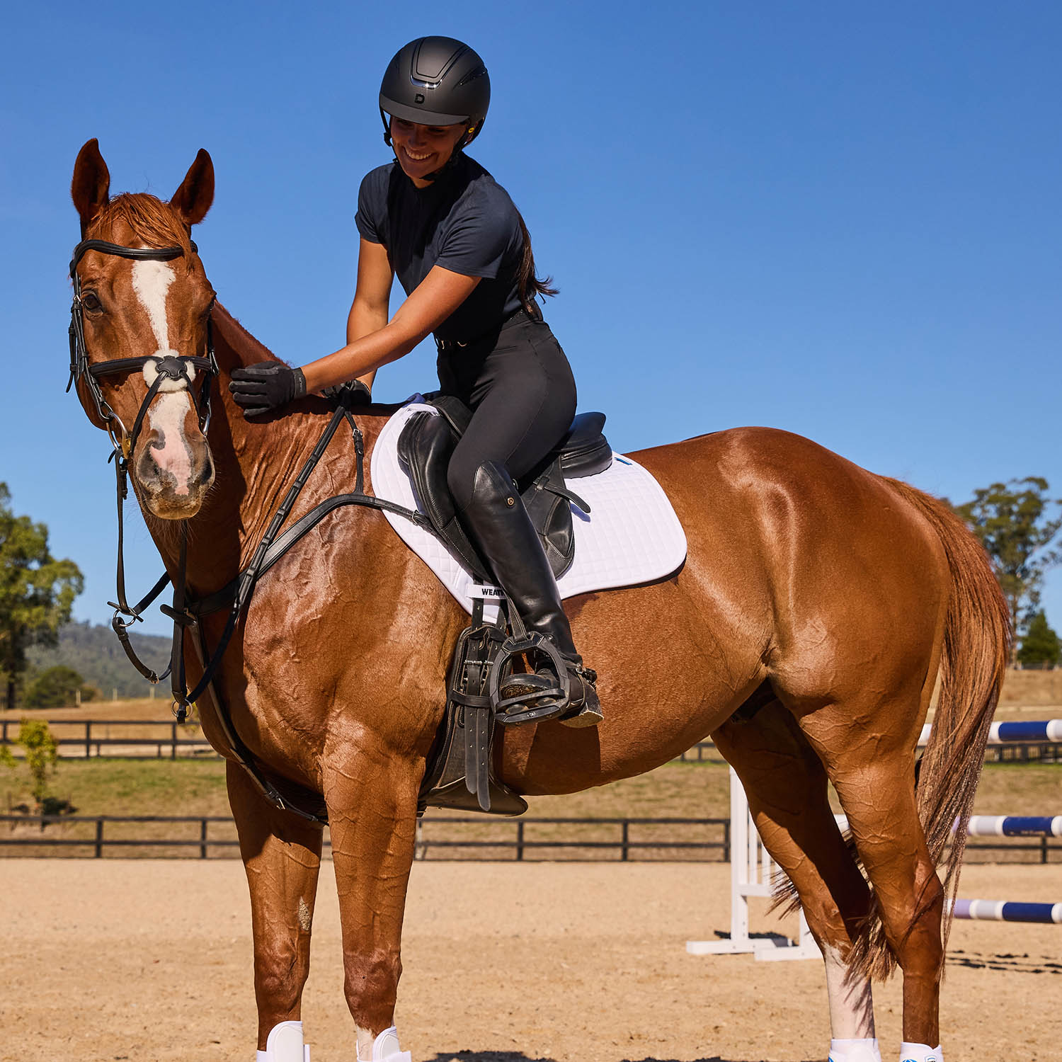 WeatherBeeta Prime Air-Tec Jump Shaped Equine Saddle Pad for English Riding - Image 21