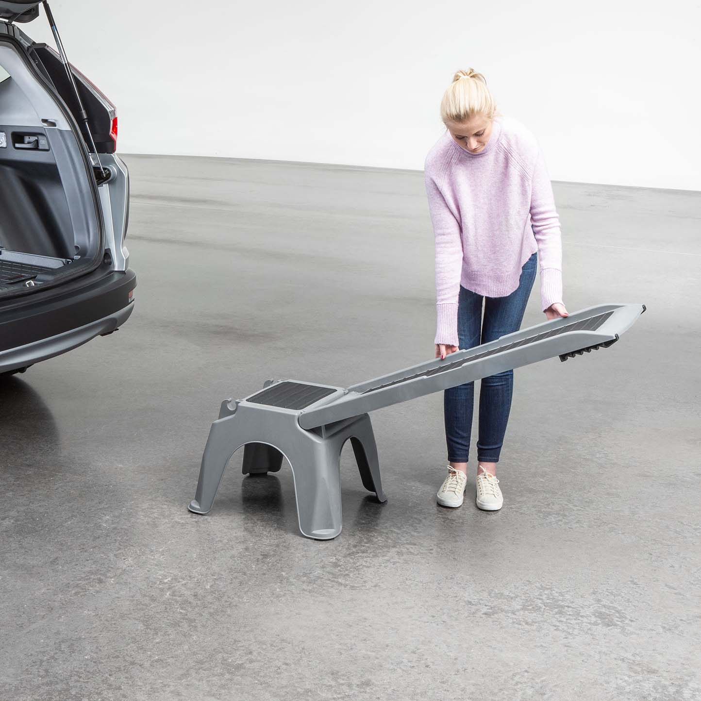 WeatherTech Easy Ramp, Grey/Black - Image 5